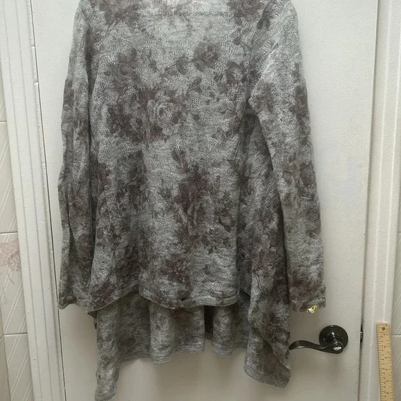 Susy Mx Grey floral sweater tunic, mohair wool blend, asymmetrical, size medium - Picture 8 of 8